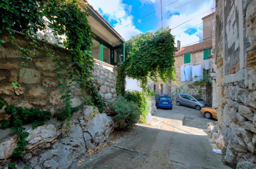 Bruno Centre And Apartment