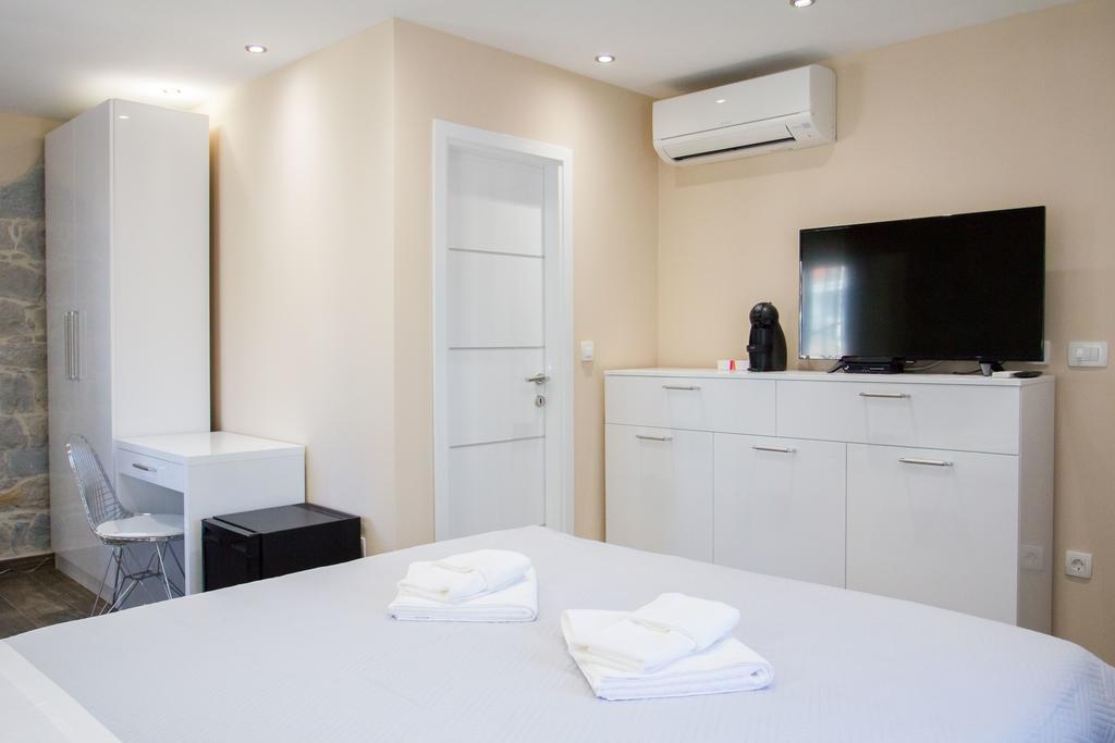Elegant & Gostinjska kuća 4*