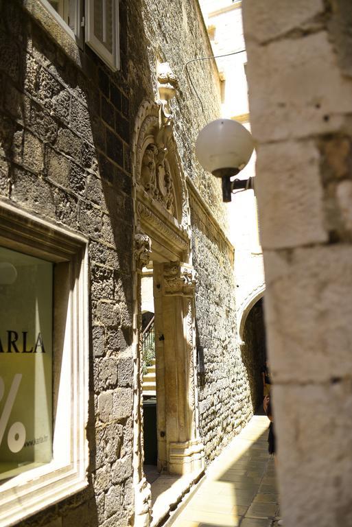 Porta Aurea Apartment *