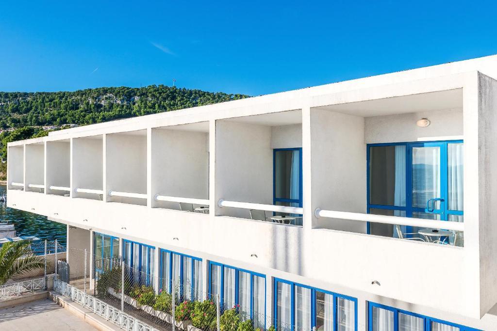 Jadran Hotel 3*