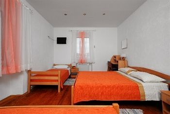 Guest house Dalmatian 3*