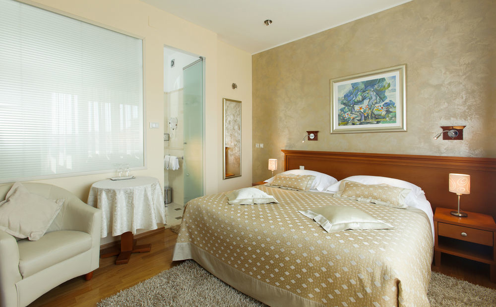 Royal Bed & Breakfast