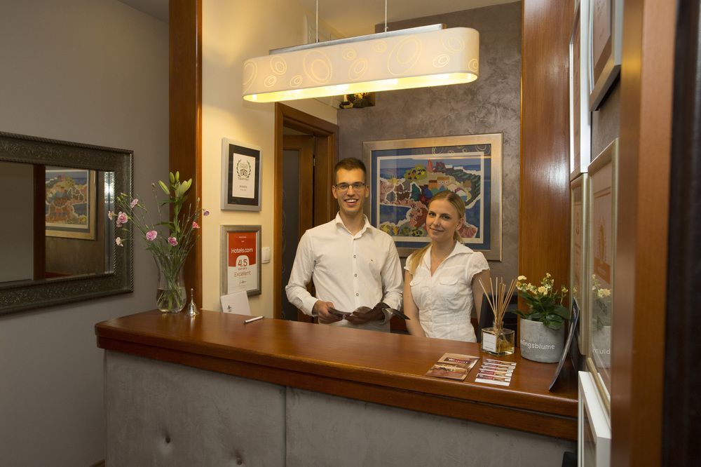 Bed & Breakfast Royal 4*