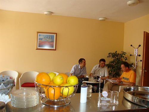 Dujam * Split