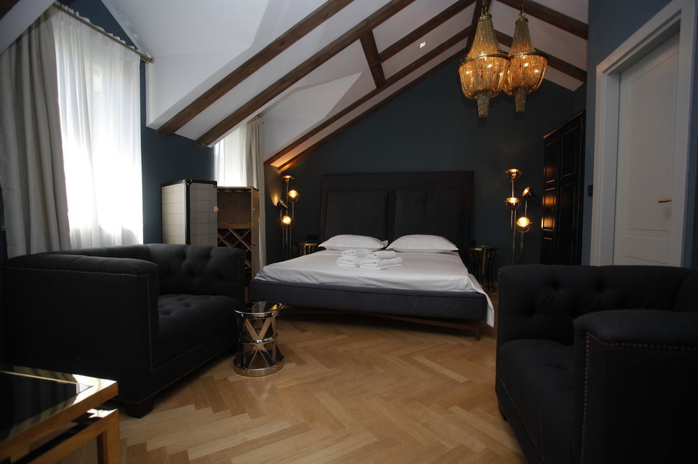 Heritage 19 Hotel