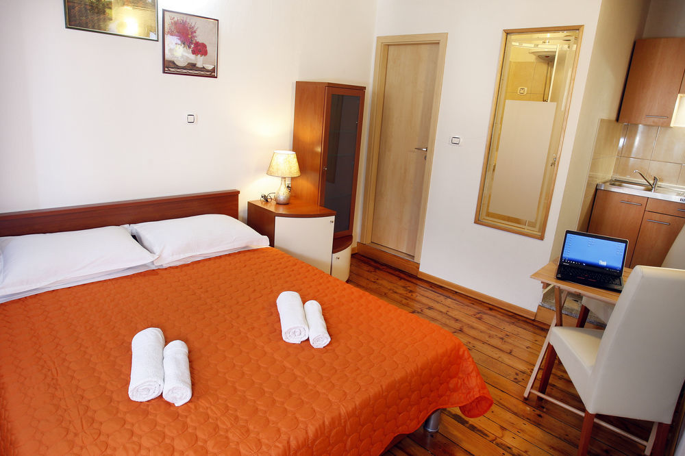 Urbi Et Orbi Apartamento *
