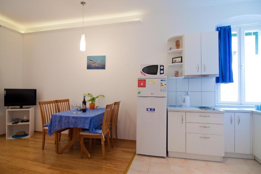 Val Apartments Apartment
