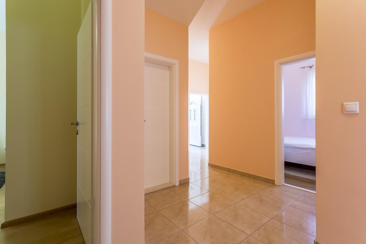 Lukic Apartamento *