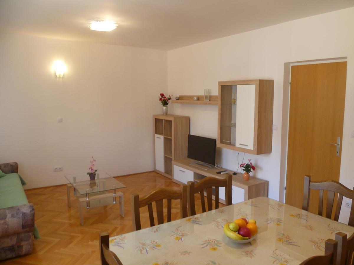 Ivana Apartment *