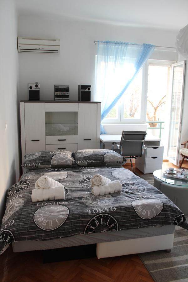Apartment Cozy Mihaela With Balcony, Near Park Marjan & Old Town - Quiet Neighborhood