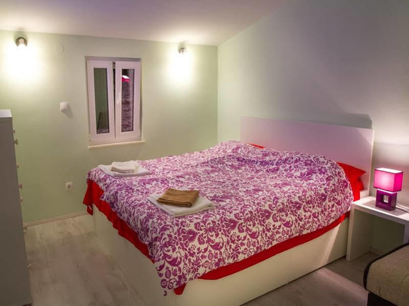 Apartments & Rooms Toni Split