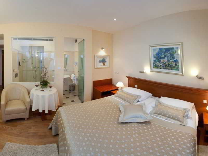 Bed & Breakfast Royal 4*