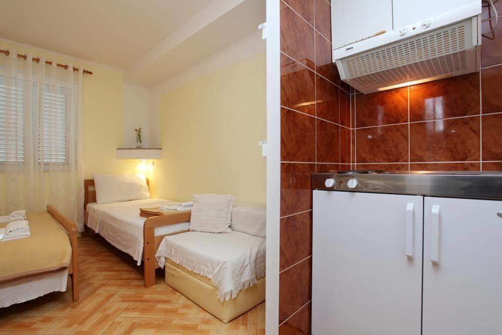 Apartment Simoni *