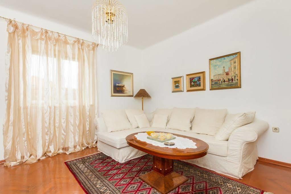 Apartments Dora Split