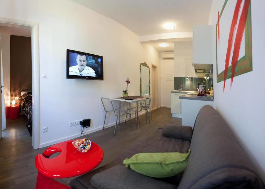 Anna Apartment *