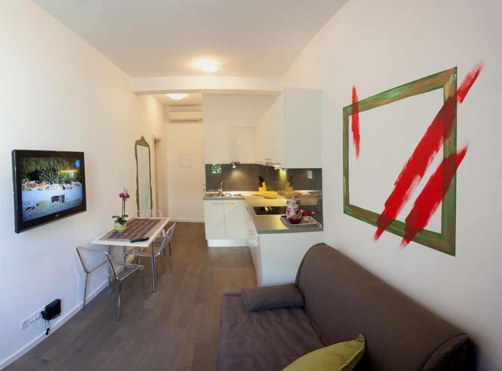 Anna Apartment