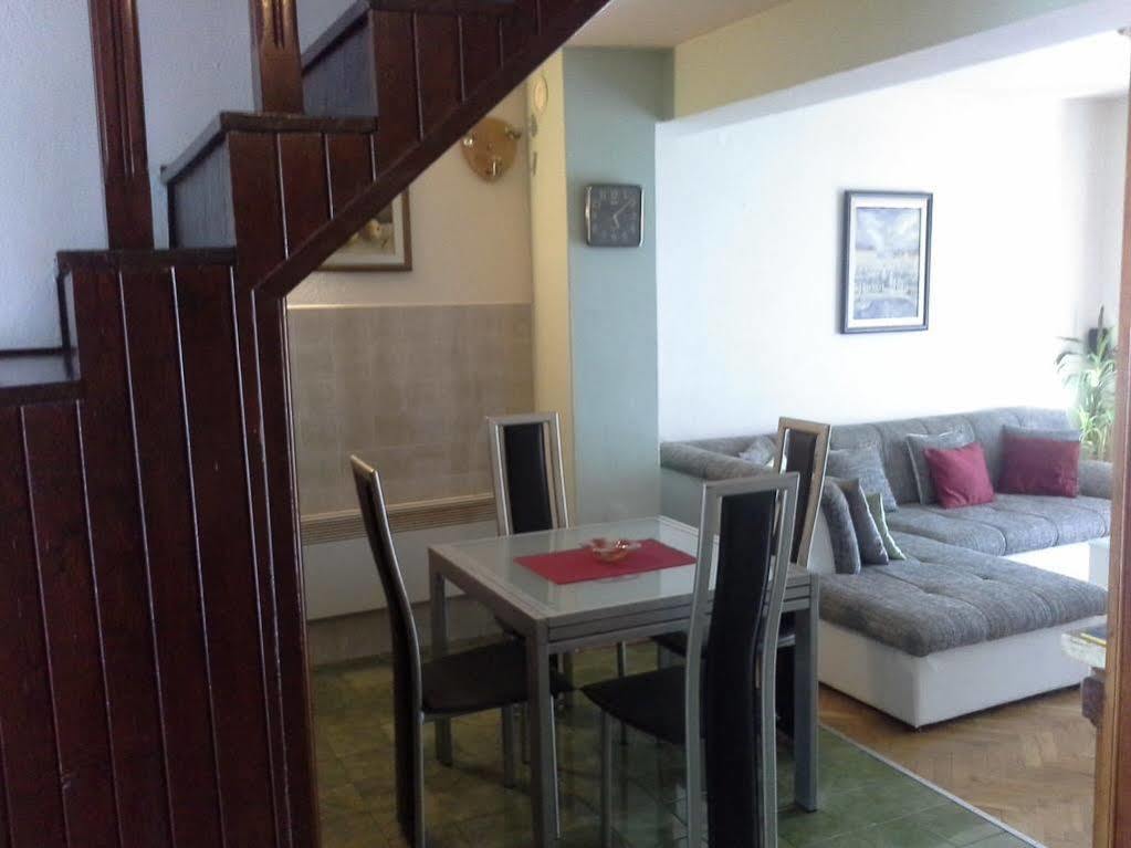 View Apartment *