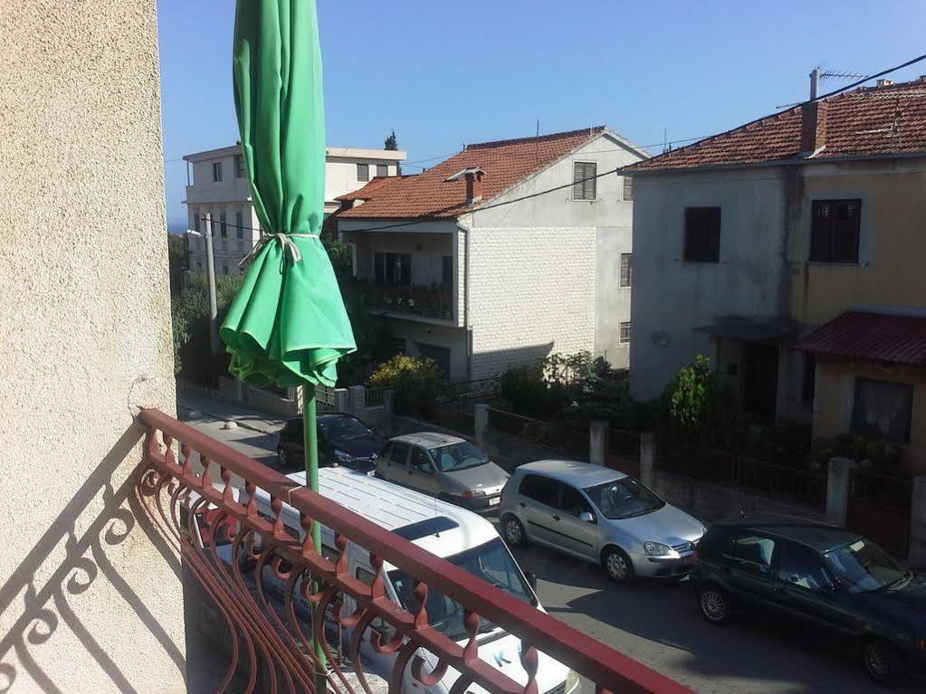 View Apartment Split