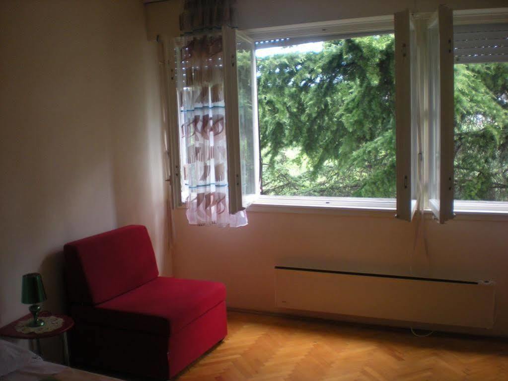 Calluna Apartment Split