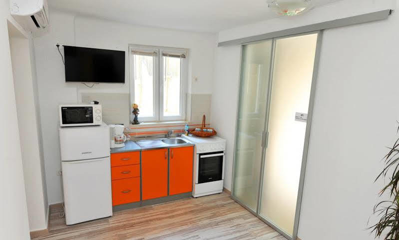Inn Apartments Split 4*