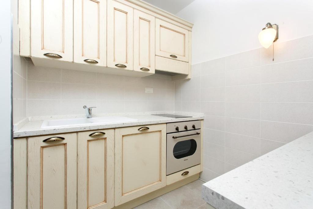 Old Town Three Bedroom Apartment Asti Mande 1 Apartment Split
