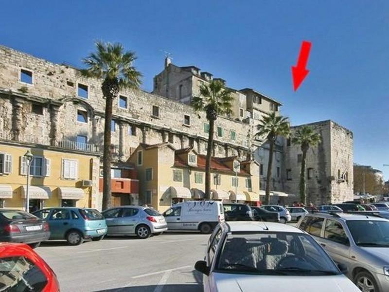 Old Square Apartment