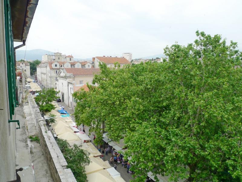 Old Square * Split