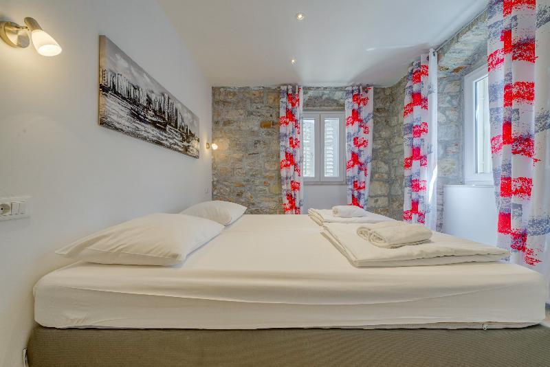 Temple Luxury & 4* Split