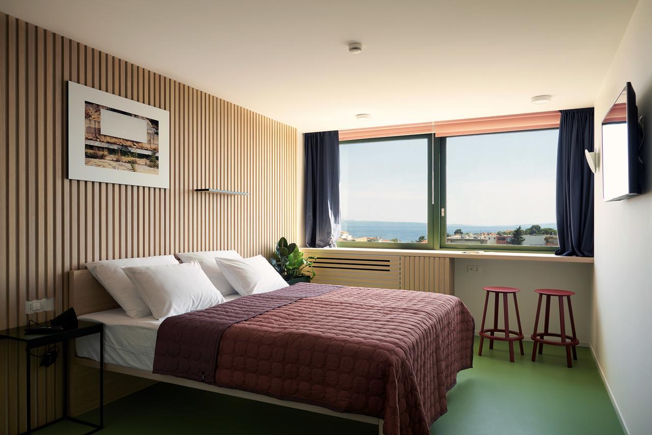 Up There Design krevet i doručak 4*