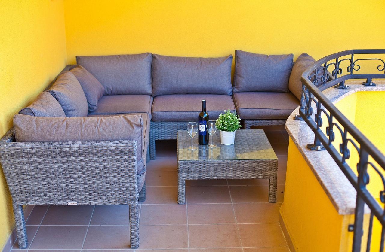 Apartment Roses Stobreč