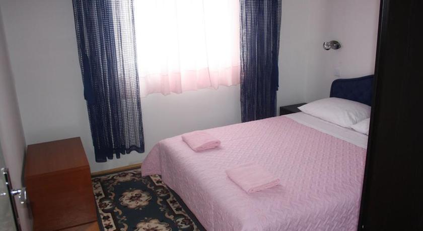 Spacious And Close To The City Center Apartment
