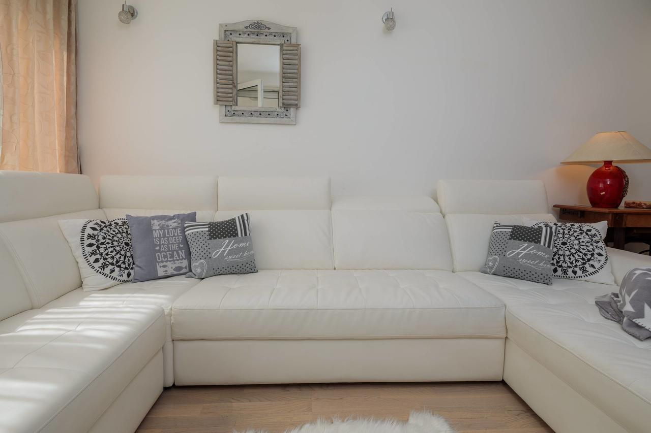 Apartment Shabby Leni *