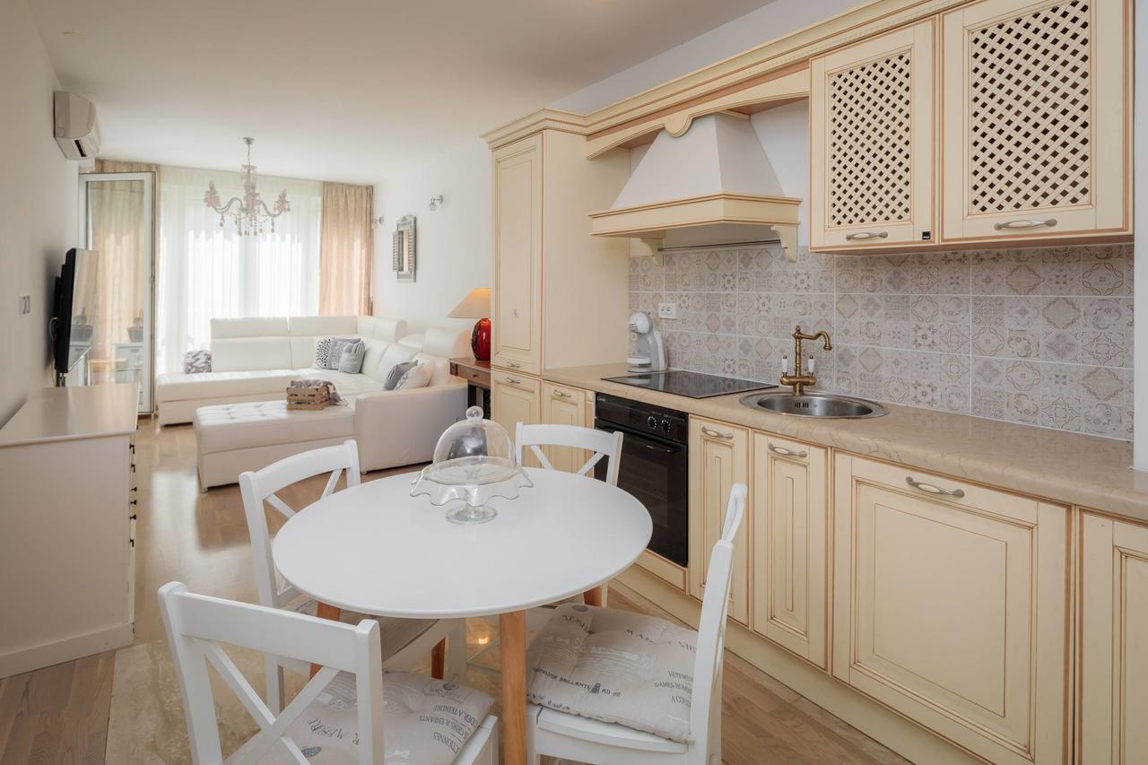 Shabby Leni Apartment *