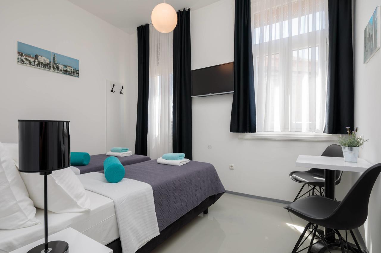Plr Luxury Rooms *