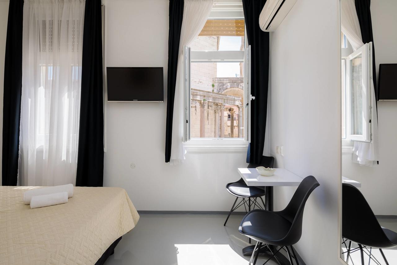 Plr Luxury Rooms