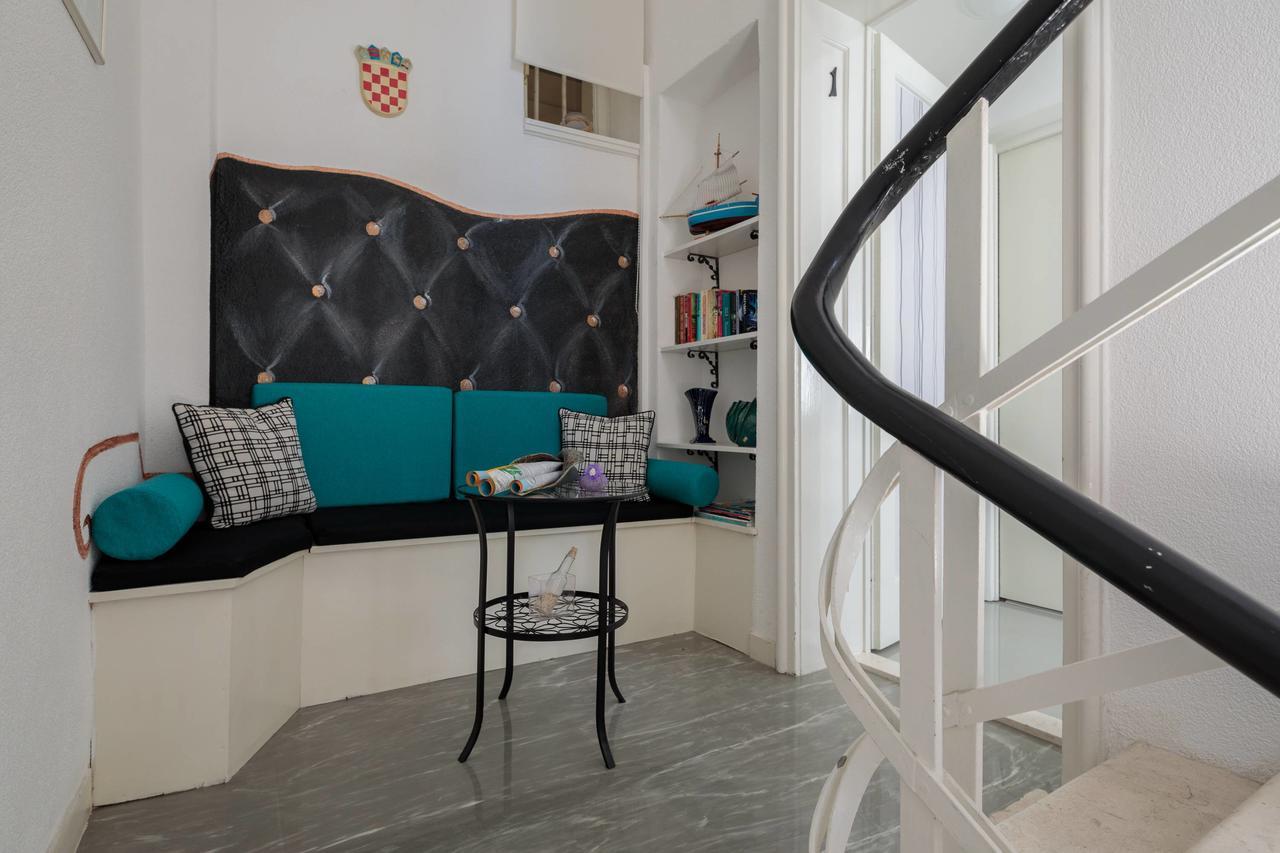 Plr Luxury Rooms Apartment