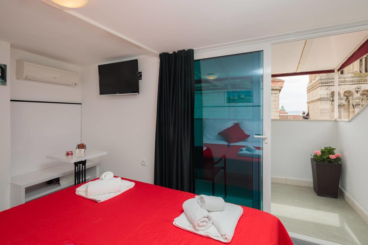 Plr Luxury Rooms Apartment