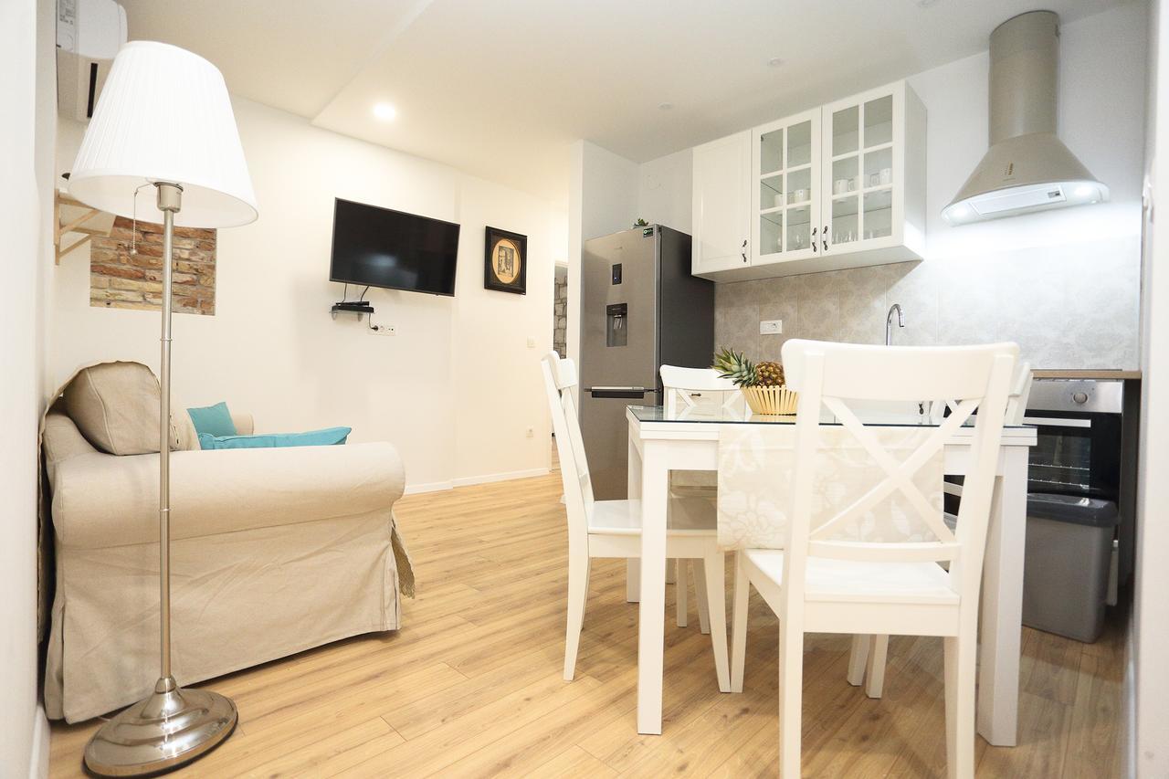 Old Town 2 Apartment *