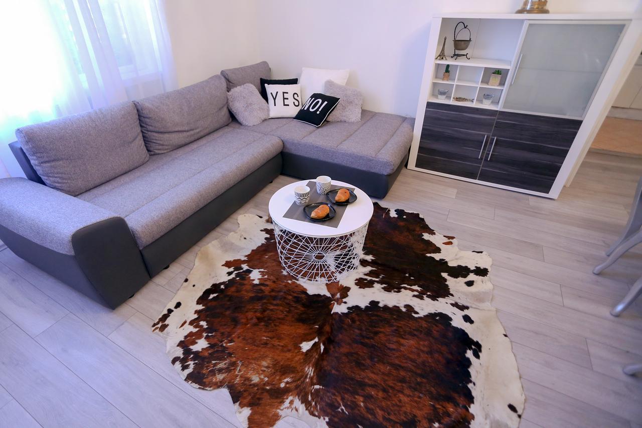 Apartment Papalic Palace