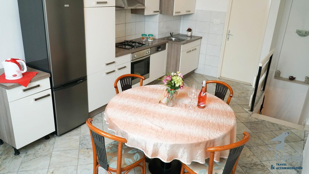 Apartment Duplex Tinel