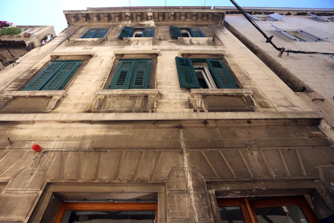 Papalic Palace *
