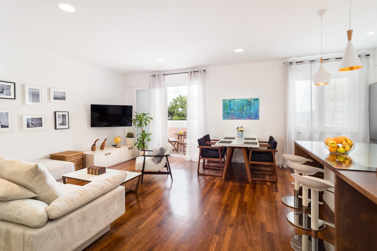 Apartment Azimut *