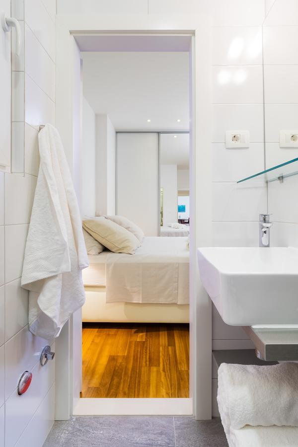 Apartment Azimut Split