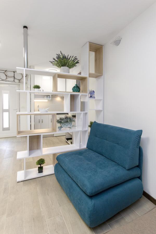Cherry-Old Town Apartment Split
