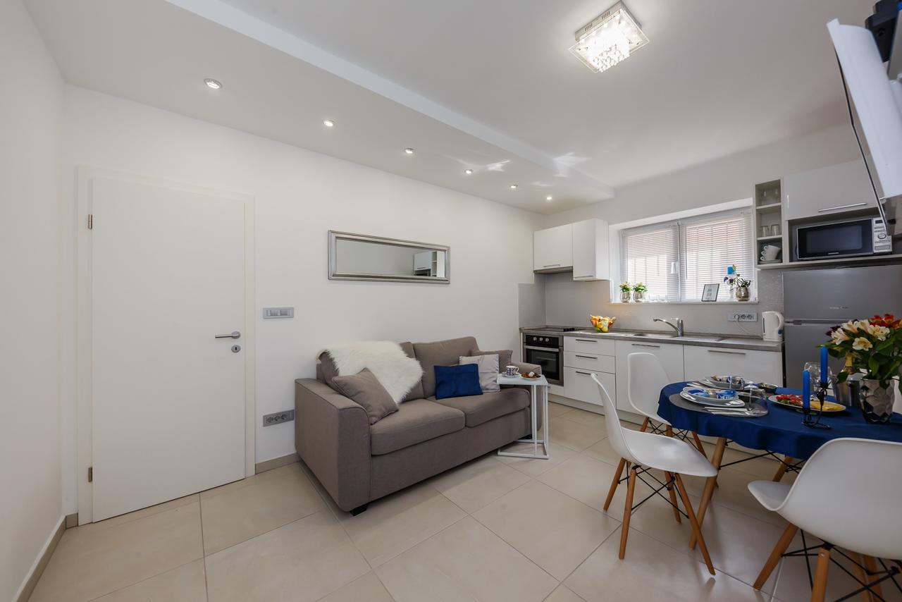 Emica Apartment *