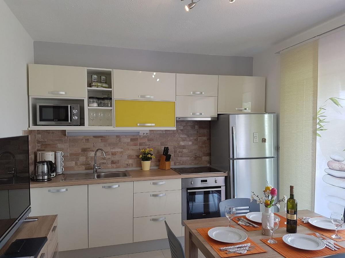 Apartment Getaway - Ileora *