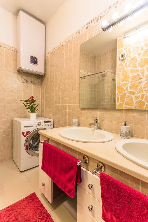 Apartment Grand View
