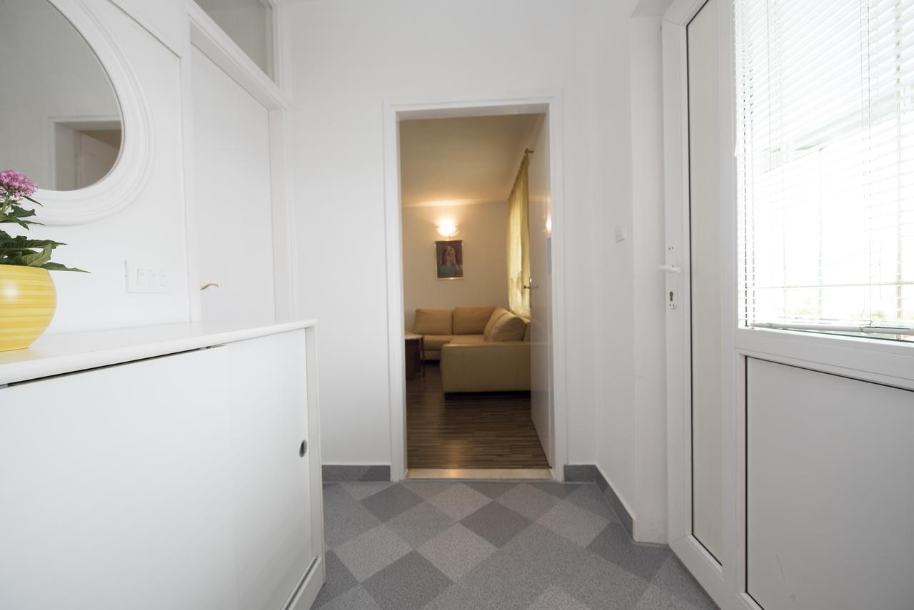 Apartment D&a Split