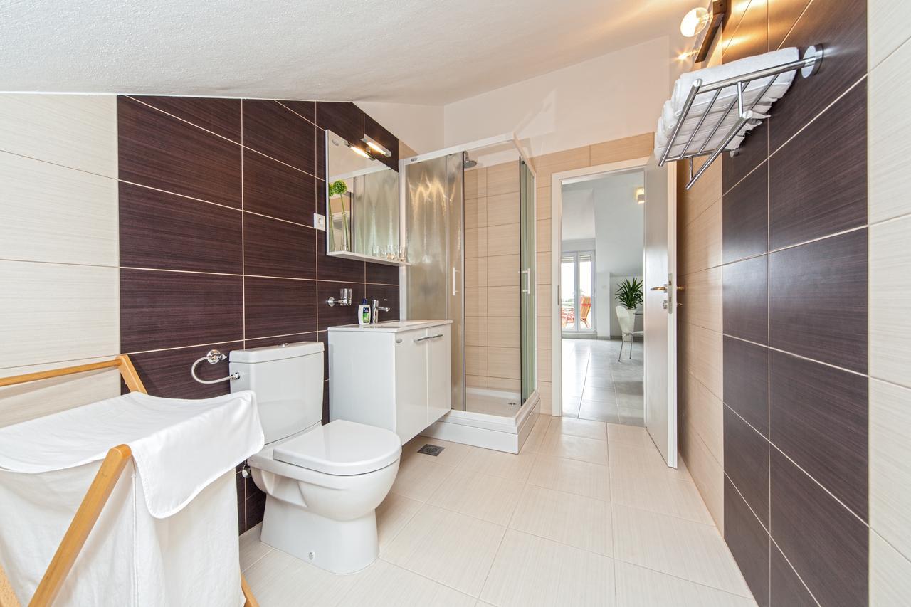 Bed & Breakfast Luxury Apartments Klara 5*