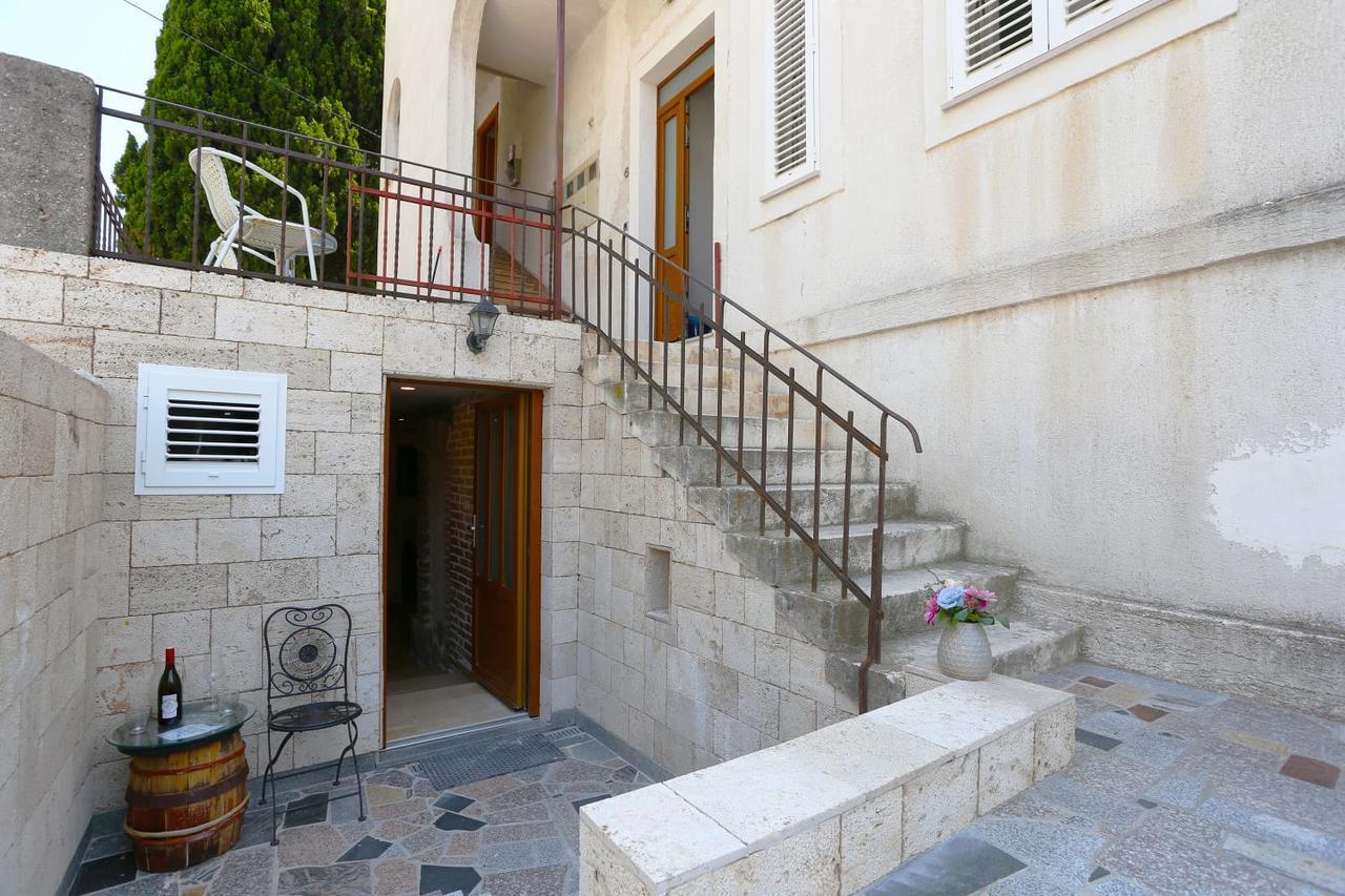 Zaninovic Apartamento *